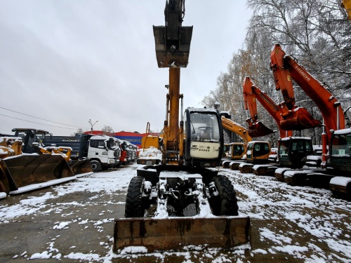 Колесный экскаватор ТВЭКС ЕК-12 купить в компании Рабочие Машины
