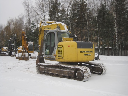 Гусеничный экскаватор NEW HOLLAND KOBELCO E135SR купить в компании Рабочие Машины