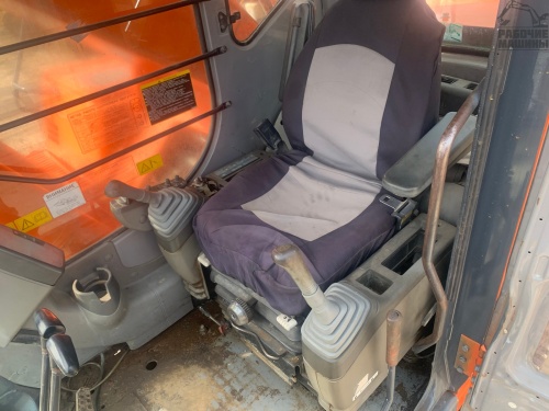 Гусеничный экскаватор Hitachi ZX 450 купить в компании Рабочие Машины