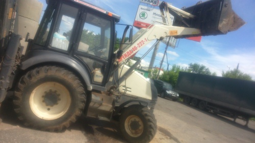 экскаватор-погрузчик TEREX 815 купить в компании Рабочие Машины