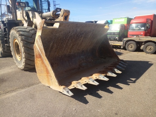 Фронтальный погрузчик KOMATSU WA 600-6 купить в компании Рабочие Машины