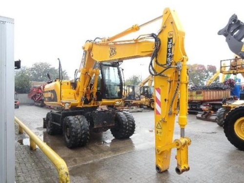 Колесный экскаватор JCB JS160W купить в компании Рабочие Машины