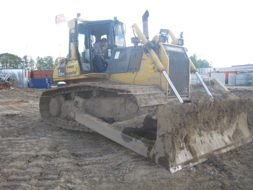 Бульдозер KOMATSU D65PX купить в компании Рабочие Машины
