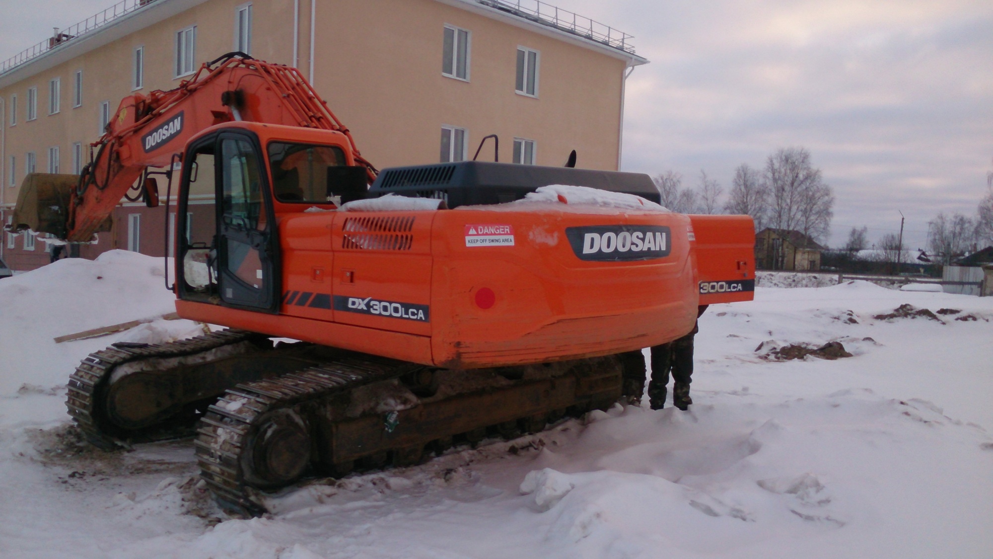 Гусеничный экскаватор DOOSAN / DAEWOO DX300LCA 2013 г/в купить в компании Рабочие Машины