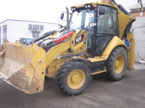 Экскаватор-погрузчик CATERPILLAR 432F купить в компании Рабочие Машины