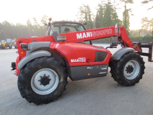 Телескопический погрузчик Manitou  MLT  741 LSU купить в компании Рабочие Машины