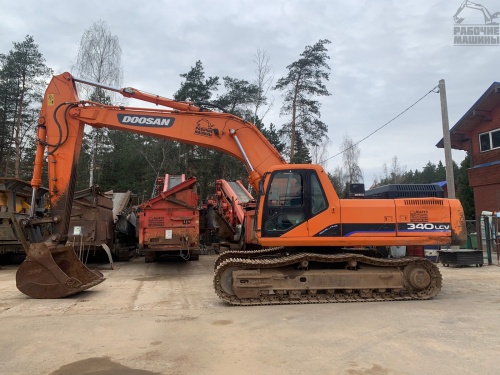 Экскаватор гусеничный DOOSAN 340LC купить в компании Рабочие Машины