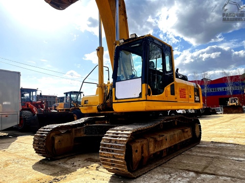 Гусеничный экскаватор KOMATSU PC300-8M0 купить в компании Рабочие Машины