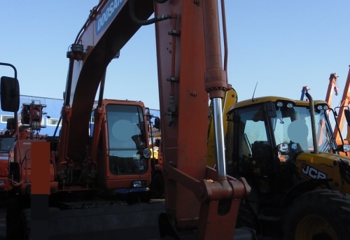 Колесный экскаватор DOOSAN / DAEWOO SOLAR L 180W-V купить в компании Рабочие Машины