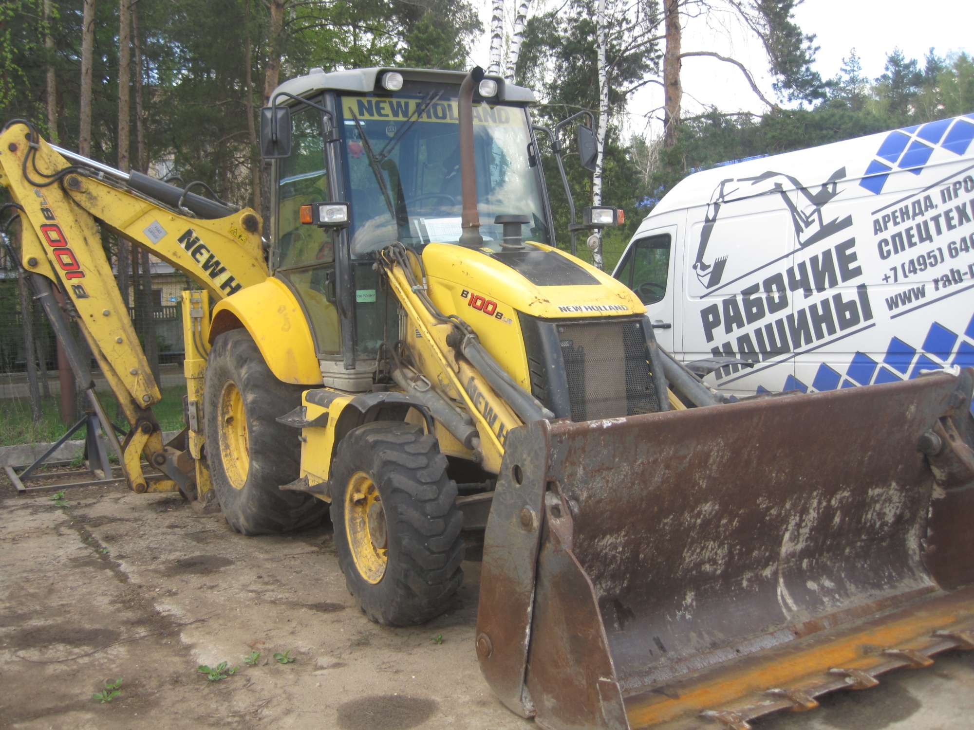 Экскаватор-погрузчик New Holland B100B купить в компании Рабочие Машины
