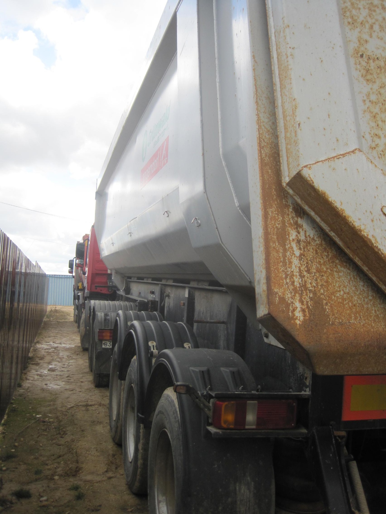 Полуприцеп Mercedes-benz Actros 9453-0000010-50 2014 г купить в компании Рабочие Машины
