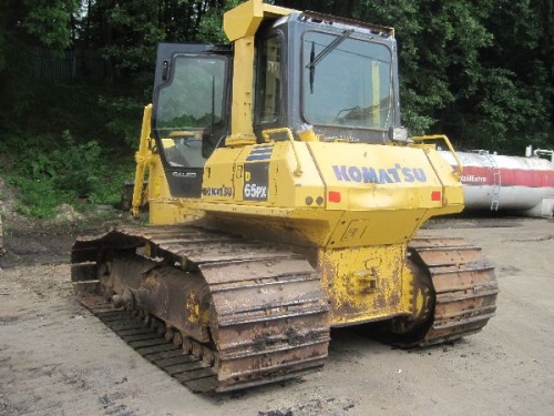 Бульдозер Komatsu D65PX-15 купить в компании Рабочие Машины