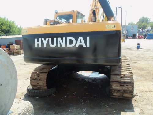 Гусеничный экскаватор HYUNDAI R 260LC-9S купить в компании Рабочие Машины