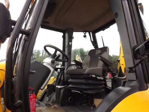 ЭКСКАВАТОР-ПОГрузчик JCB 4CX купить в компании Рабочие Машины