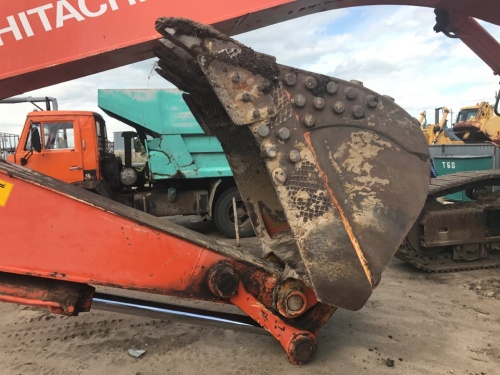 Гусеничный экскаватор HITACHI ZAXIS 600LC, 2005 г. купить в компании Рабочие Машины