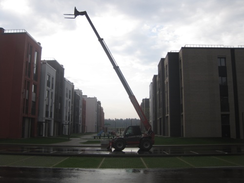 Телескопический погрузчик Manitou 1740 купить в компании Рабочие Машины