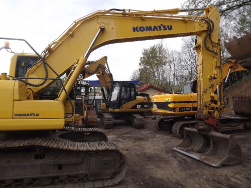 Экскаватор гусеничный Komatsu PC210LC-8K купить в компании Рабочие Машины