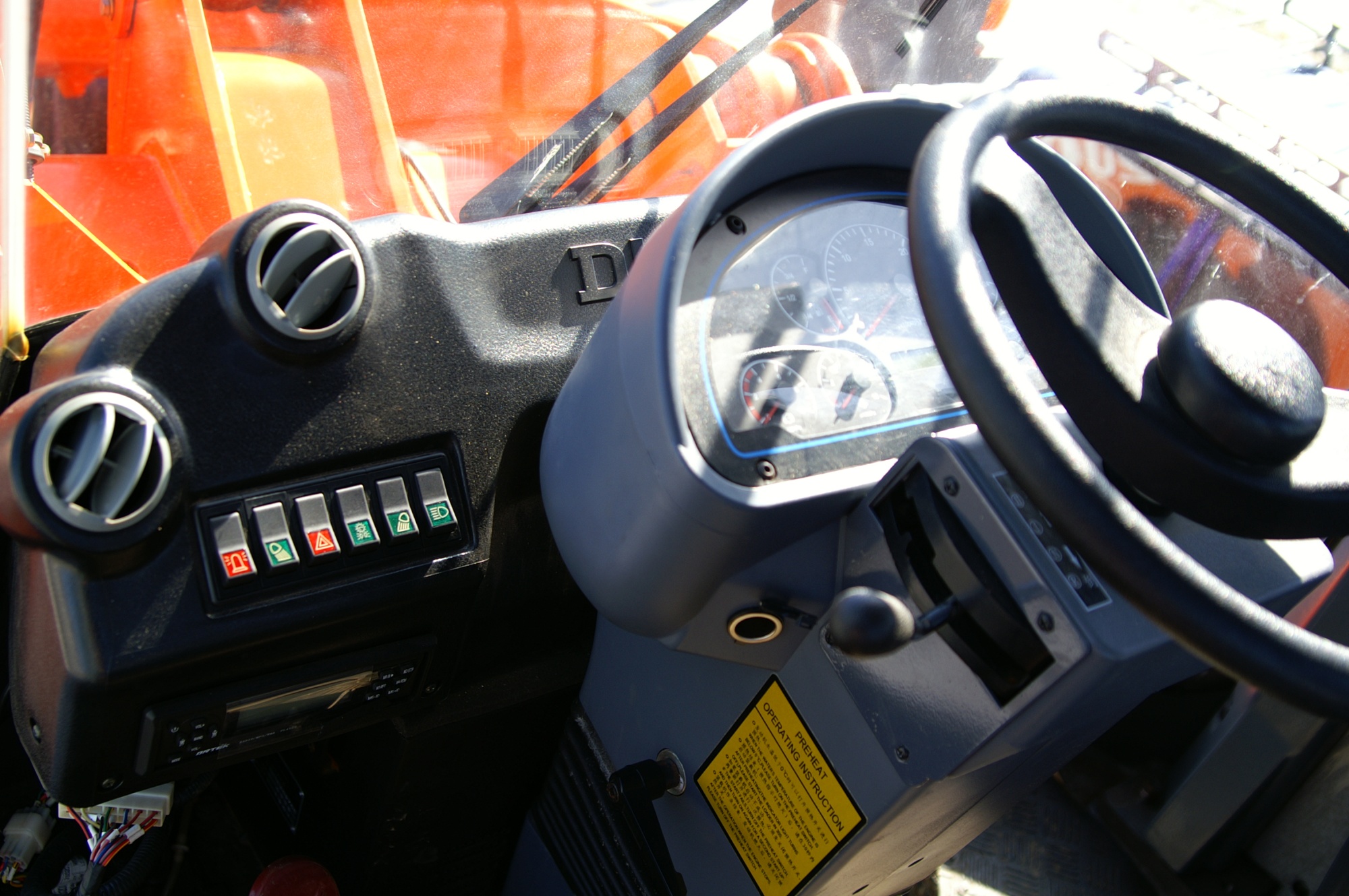 фронтальный погрузчик DOOSAN DISD200 купить в компании Рабочие Машины