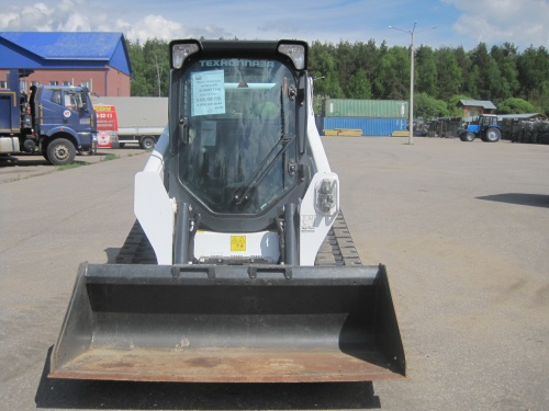 Мини - погрузчик гусеничный BOBCAT T590 2014 года купить в компании Рабочие Машины