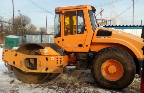 Каток (Гладковальцовый)BOMAG BW 213DH-4 2007 гв купить в компании Рабочие Машины