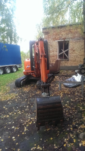 Мини - экскаватор гусеничныйHITACHI ZX 30U-3 купить в компании Рабочие Машины