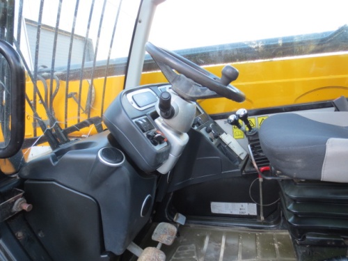 Телескопический погрузчик JCB 535-95 купить в компании Рабочие Машины