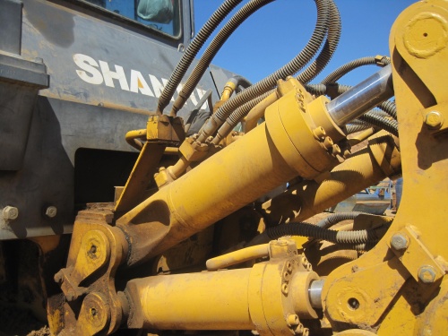 Бульдозер SHANTUI SD 22, 2012 купить в компании Рабочие Машины