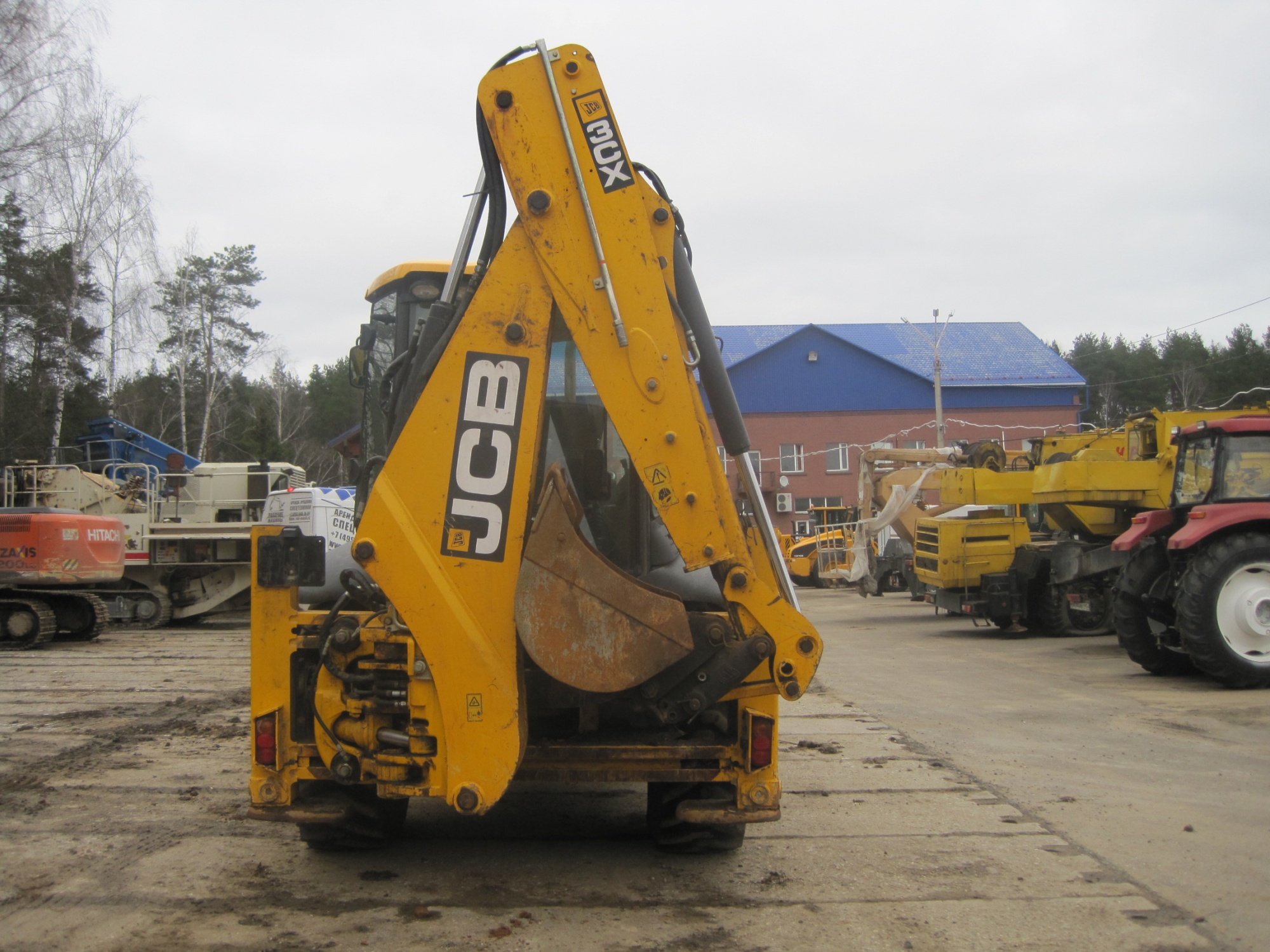 Экскаватор-погрузчик JCB 3CX SM купить в компании Рабочие Машины