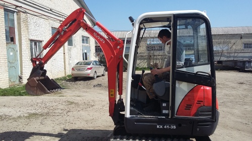 Мини-экскаватор KUBOTA KX 41-3S купить в компании Рабочие Машины