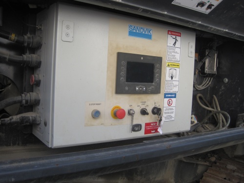 Щековая дробилка SANDVIK QJ330 (Fintec F1107) купить в компании Рабочие Машины