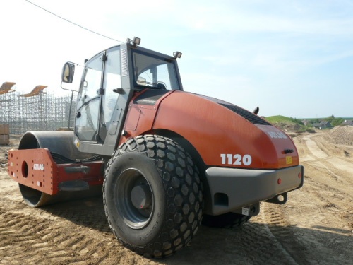 Каток грунтовый Atlas AW 1120 купить в компании Рабочие Машины