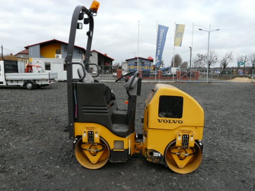 Каток Volvo DD-14 купить в компании Рабочие Машины