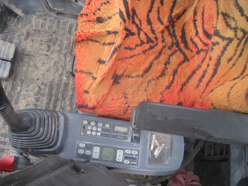 Гусеничный экскаватор KOMATSU PC200-7 2007 г/в купить в компании Рабочие Машины