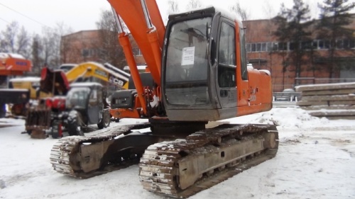 Гусеничный экскаватор HITACHI ZAXIS 200, 2005 купить в компании Рабочие Машины