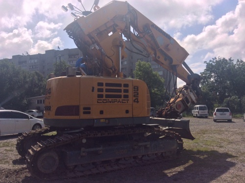 экскаватор туннельный LIEBHERR R924 купить в компании Рабочие Машины
