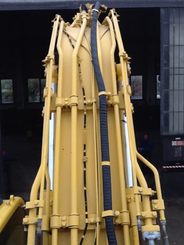 Экскаватор гусеничный Komatsu PC 210-8 купить в компании Рабочие Машины