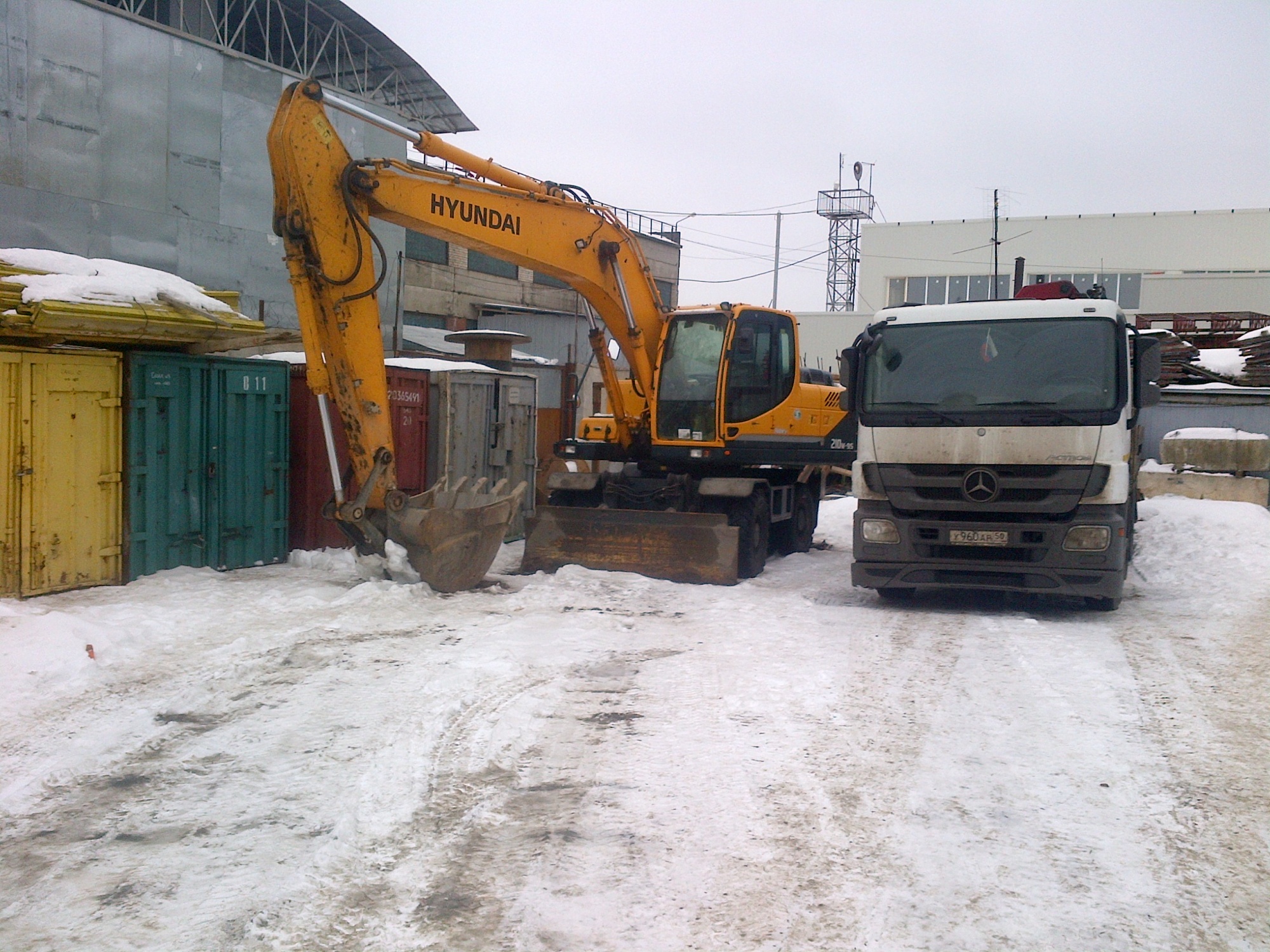 экскаватор колесный Hyundai R210W-9S купить в компании Рабочие Машины
