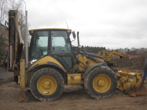 Экскаватор-погрузчик CATERPILLAR 434E купить в компании Рабочие Машины