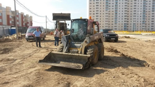 Мини-погрузчик John Deere 328 купить в компании Рабочие Машины