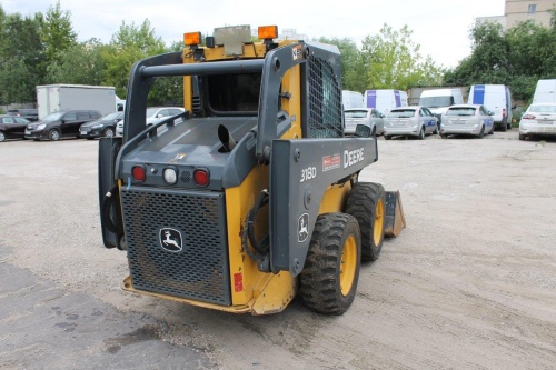 Мини - погрузчик фронтальныйJOHN DEERE 318D купить в компании Рабочие Машины