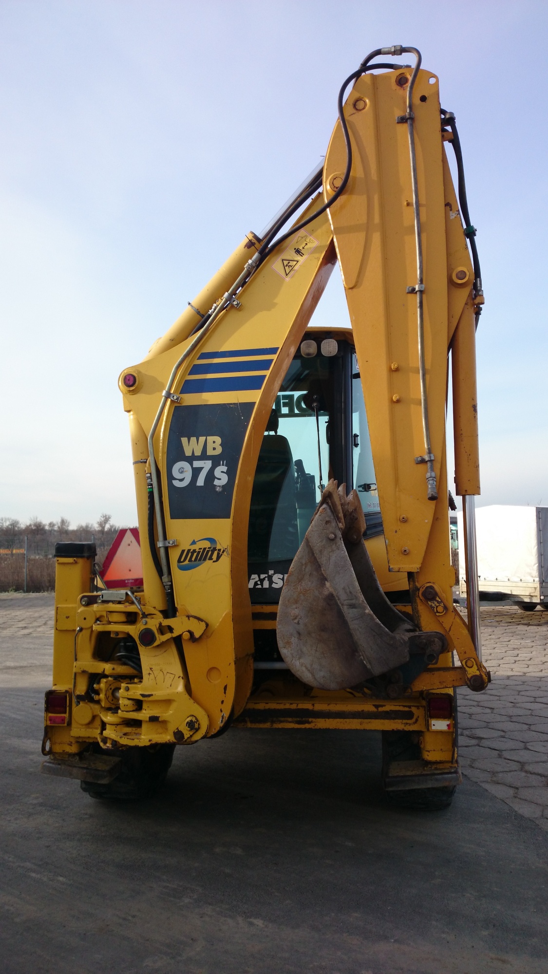Экскаватор-погрузчик Komatsu WB 97 S-5 купить в компании Рабочие Машины