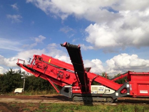 Грохот мобильный Sandvik QA450 купить в компании Рабочие Машины