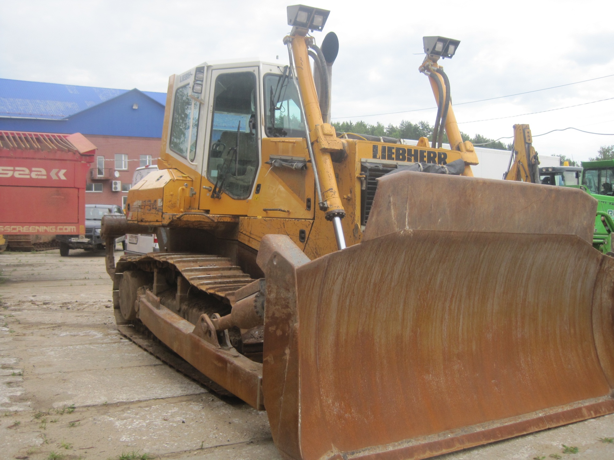 Бульдозер LIEBHERR PR 734 2012 г/ в купить в компании Рабочие Машины