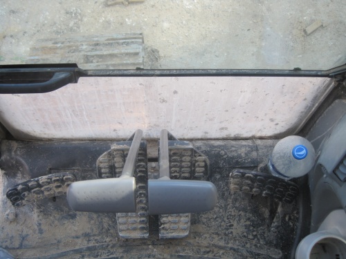 Гусеничный экскаватор hitachi Zaxis 200LC-3 2012 гв купить в компании Рабочие Машины