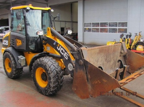Фронтальный погрузчик JCB 409