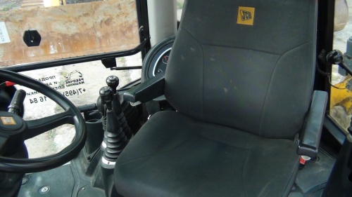 Экскаватор - погрузчик JCB 4CX купить в компании Рабочие Машины