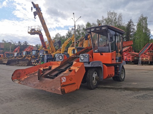 Снегопогрузчик KO-206М купить в компании Рабочие Машины
