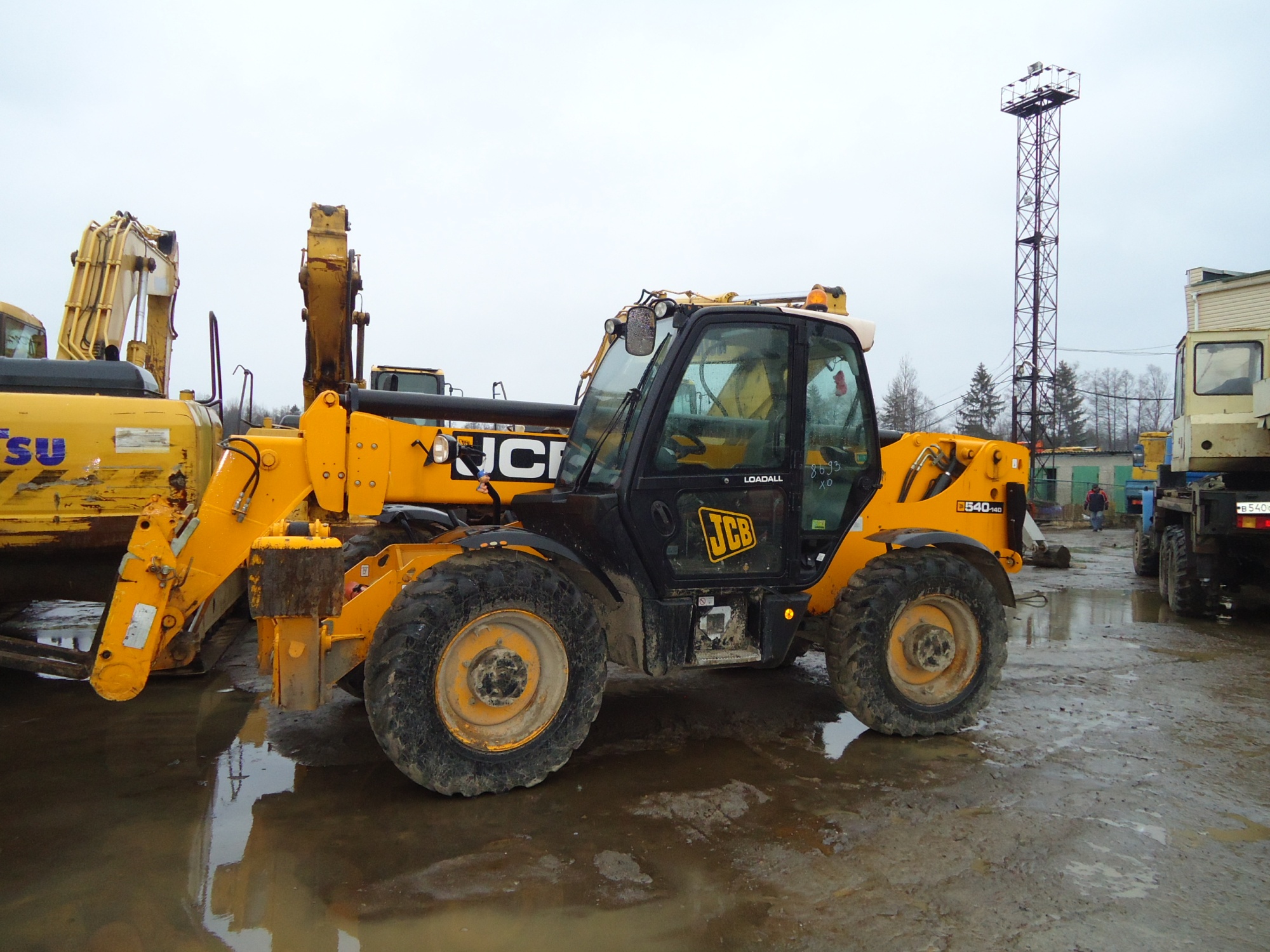 Телескопический погрузчик JCB540-140 купить в компании Рабочие Машины