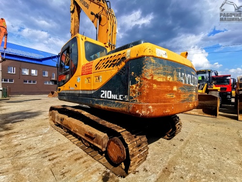 Гусеничный экскаватор HYUNDAI R210NLC-9 купить в компании Рабочие Машины