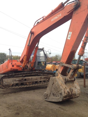 Гусеничный экскаватор HITACHI ZX 330 купить в компании Рабочие Машины